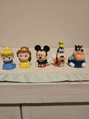 Disney Vinyl Finger Puppet Characters. Lot Of 5.
